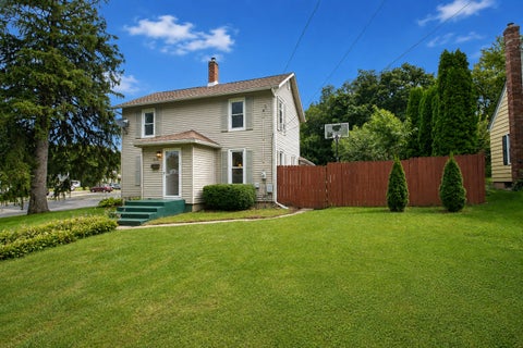 Tiny photo for 810 Hemlock Avenue, Dixon, IL 61021 (MLS # 12747091)