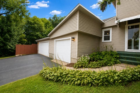 Tiny photo for 810 Hemlock Avenue, Dixon, IL 61021 (MLS # 12747091)