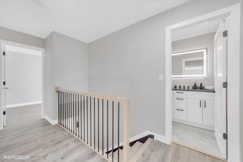 Tiny photo for 642 Williams Court, Gurnee, IL 60031 (MLS # 12616277)