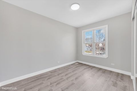 Tiny photo for 642 Williams Court, Gurnee, IL 60031 (MLS # 12616277)