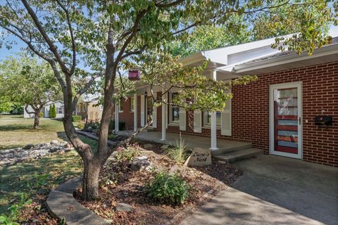 Tiny photo for 514 N Guthrie Street, Gibson City, IL 60936 (MLS # 12486237)