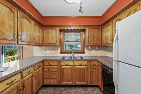 Tiny photo for 514 N Guthrie Street, Gibson City, IL 60936 (MLS # 12486237)