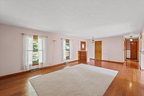 Tiny photo for 514 N Guthrie Street, Gibson City, IL 60936 (MLS # 12486237)
