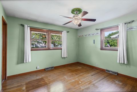 Tiny photo for 514 N Guthrie Street, Gibson City, IL 60936 (MLS # 12486237)