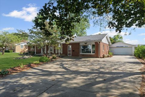Tiny photo for 514 N Guthrie Street, Gibson City, IL 60936 (MLS # 12486237)