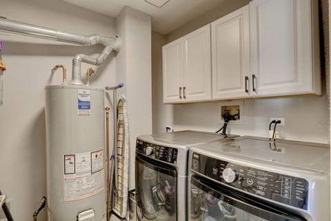 Tiny photo for 215 Coventry Circle #215, Vernon Hills, IL 60061 (MLS # 12486494)