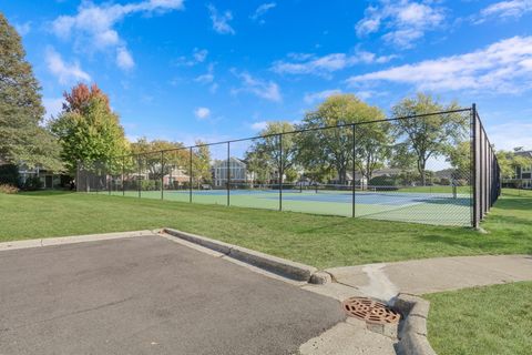 Tiny photo for 215 Coventry Circle #215, Vernon Hills, IL 60061 (MLS # 12486494)