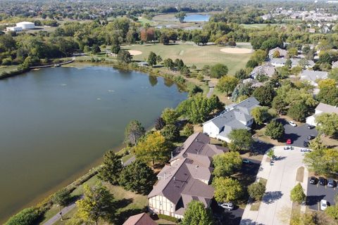 Tiny photo for 215 Coventry Circle #215, Vernon Hills, IL 60061 (MLS # 12486494)