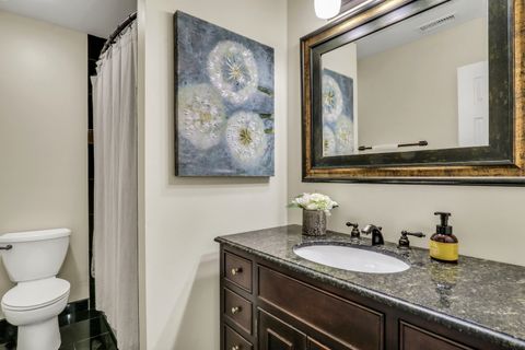 Tiny photo for 215 Coventry Circle #215, Vernon Hills, IL 60061 (MLS # 12486494)