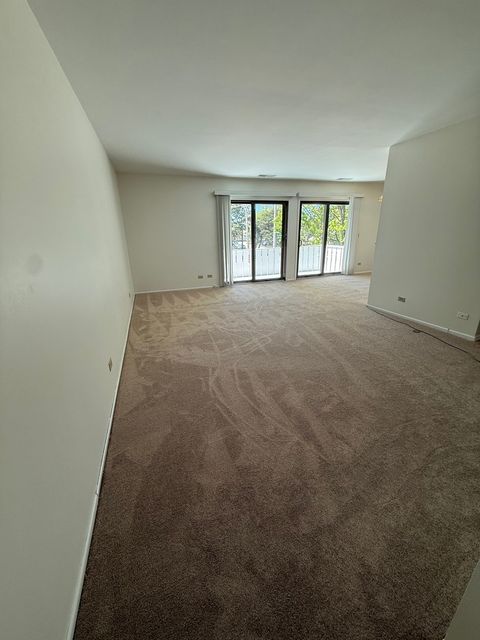 Tiny photo for 380 HEATHER Court #B2, Schaumburg, IL 60193 (MLS # 12576656)