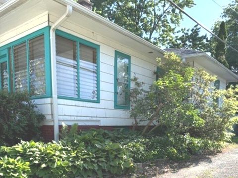 Tiny photo for 605 S Walnut Street, Urbana, IL 61801 (MLS # 12668117)