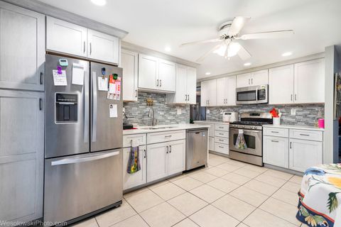 Tiny photo for 714 Elmwood Drive, Carpentersville, IL 60110 (MLS # 12595980)