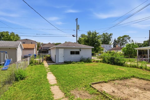 Tiny photo for 2705 Grunewald Street, Blue Island, IL 60406 (MLS # 12726190)