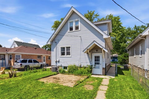Tiny photo for 2705 Grunewald Street, Blue Island, IL 60406 (MLS # 12726190)