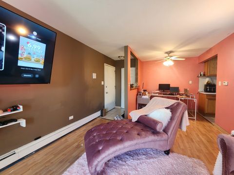 Tiny photo for 10A E DUNDEE QUARTER Drive #306, Palatine, IL 60074 (MLS # 12436865)