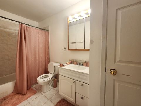 Tiny photo for 10A E DUNDEE QUARTER Drive #306, Palatine, IL 60074 (MLS # 12436865)