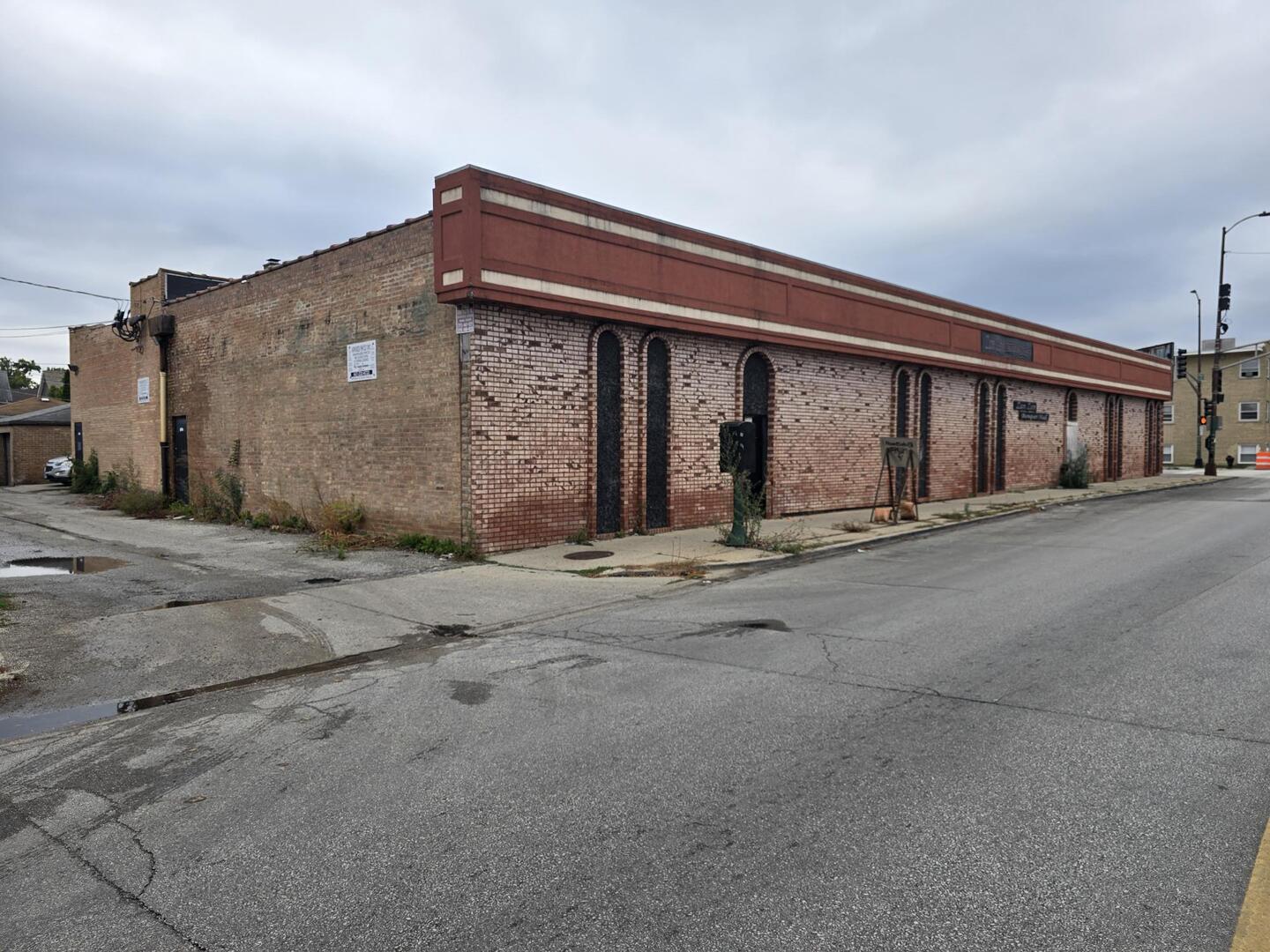 2759 N Oak Park Avenue