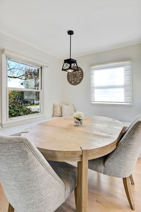 Tiny photo for 840 S Thurlow Street, Hinsdale, IL 60521 (MLS # 12511817)