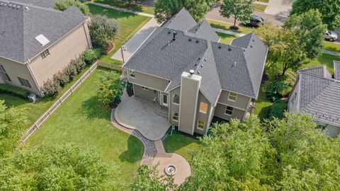 Tiny photo for 4 Persimmon Lane, South Elgin, IL 60177 (MLS # 12411399)