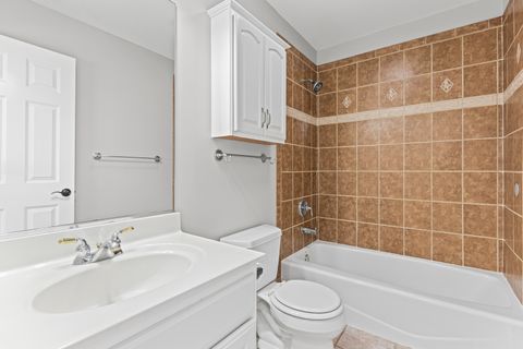 Tiny photo for 4 Persimmon Lane, South Elgin, IL 60177 (MLS # 12411399)