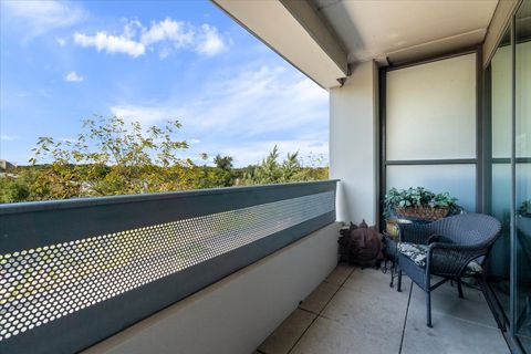 Tiny photo for 900 Chicago Avenue #413, Evanston, IL 60202 (MLS # 12483143)