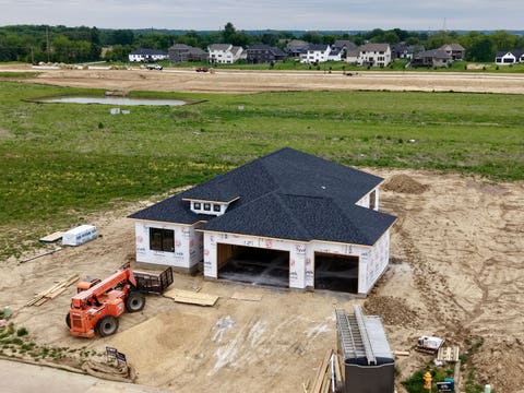Photo of 6777 Meghan Avenue, Bettendorf, IA 52722 (MLS # 12606303)