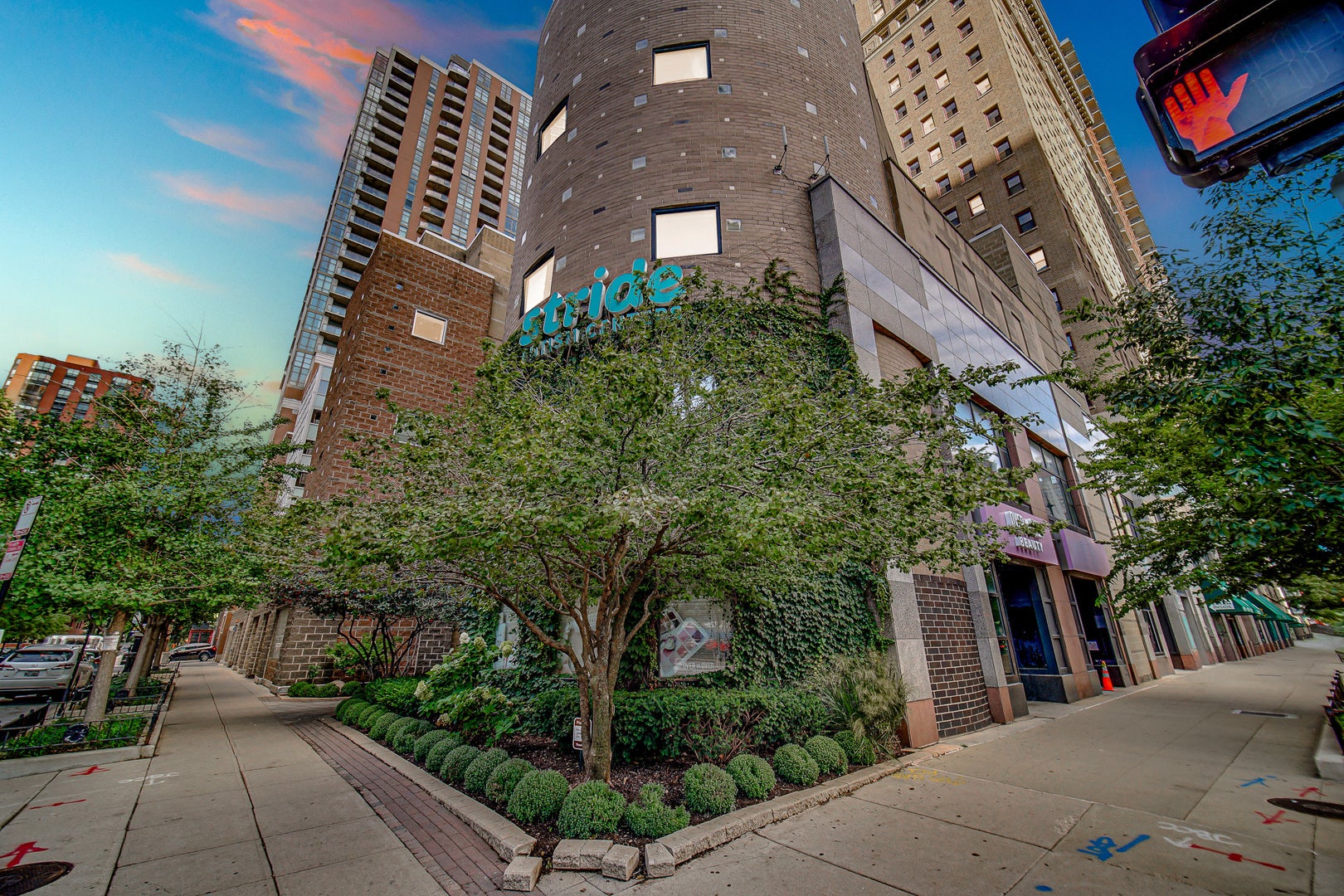 40 E 9th Street 1809