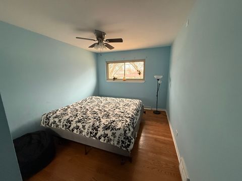 Tiny photo for 231 DOVER Drive #231, Des Plaines, IL 60018 (MLS # 12594602)