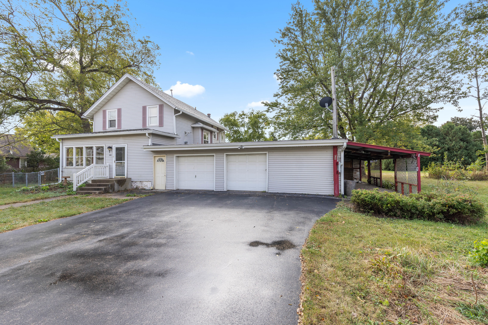 306 W Chicago Avenue