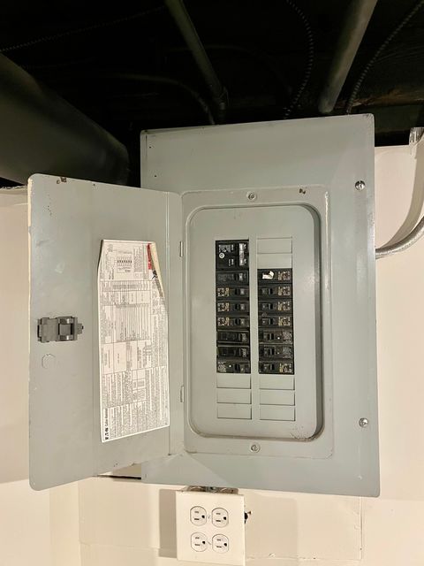 Tiny photo for 8538 S Buffalo Avenue, Chicago, IL 60617 (MLS # 12596939)