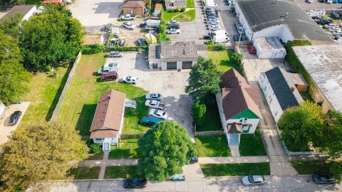 Photo of 162-172 Woodlawn Avenue, Aurora, IL 60506 (MLS # 12772904)