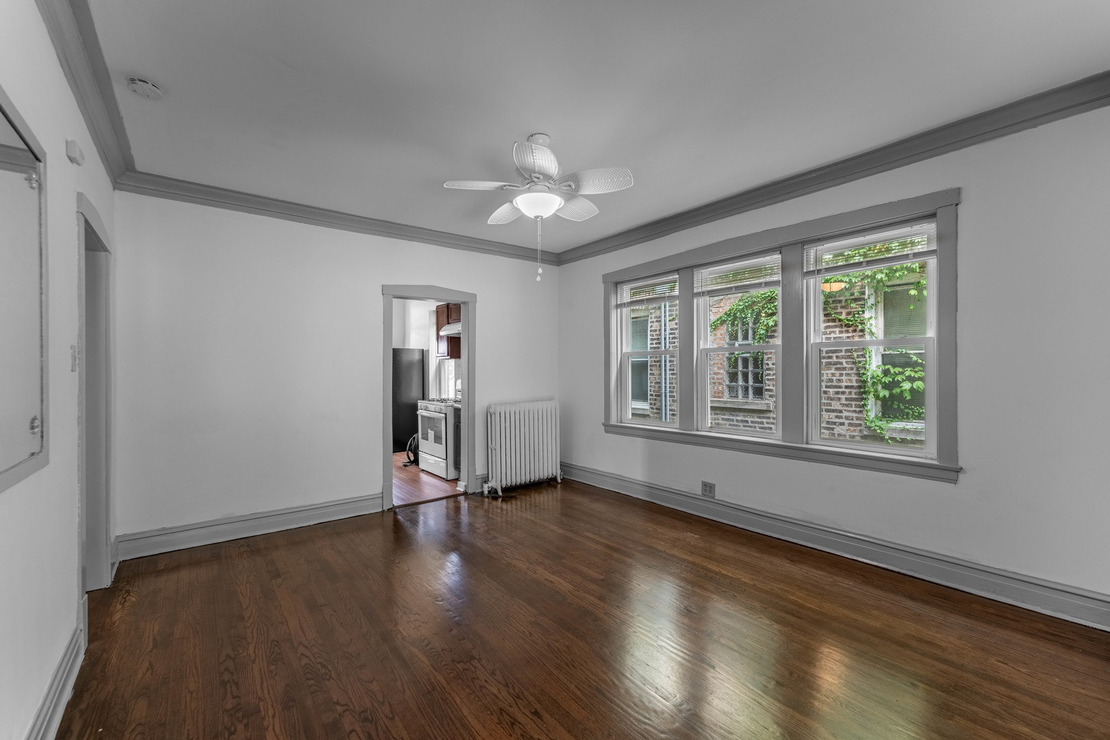 619 HARLEM Avenue