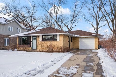 Photo of 408 W Thomas Street, Arlington Heights, IL 60004 (MLS # 12543502)