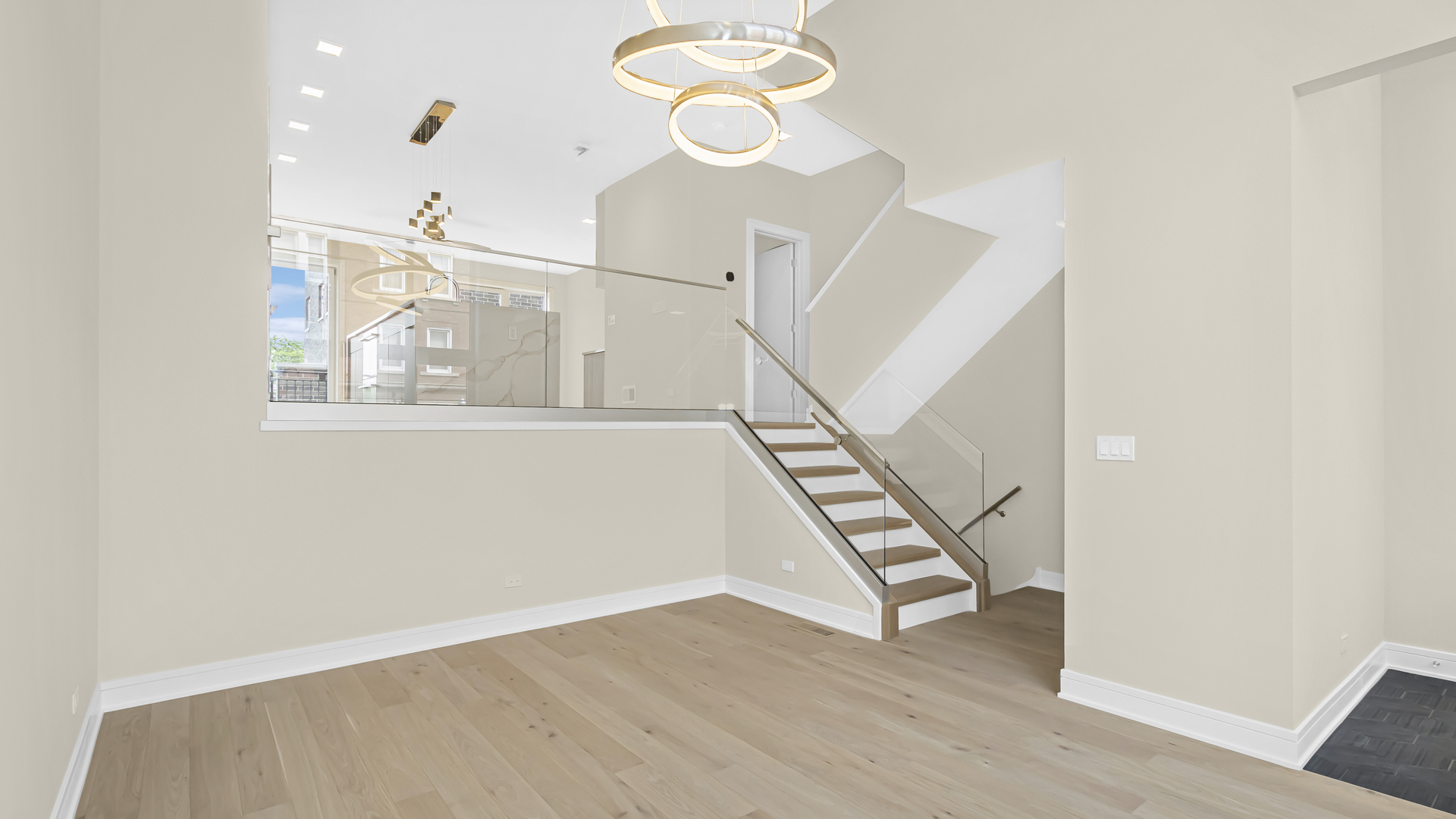 336 E Pershing Road