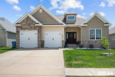 Photo of 67 COBBLESTONE Lane, Le Claire, IA 52753 (MLS # QC4268093)