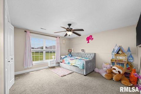 Tiny photo for 67 COBBLESTONE Lane, Le Claire, IA 52753 (MLS # QC4268093)