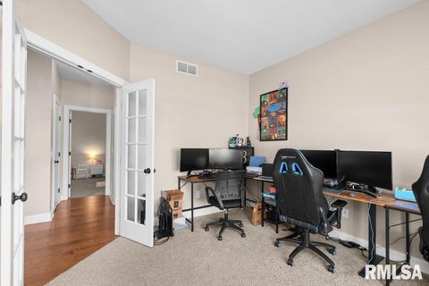 Tiny photo for 67 COBBLESTONE Lane, Le Claire, IA 52753 (MLS # QC4268093)