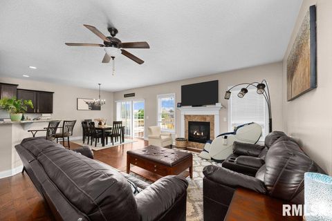 Tiny photo for 67 COBBLESTONE Lane, Le Claire, IA 52753 (MLS # QC4268093)