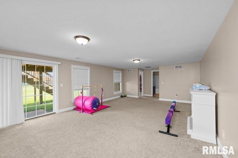 Tiny photo for 67 COBBLESTONE Lane, Le Claire, IA 52753 (MLS # QC4268093)