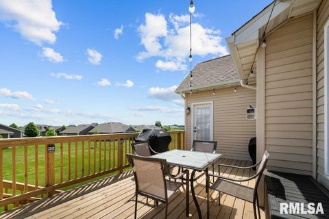 Tiny photo for 67 COBBLESTONE Lane, Le Claire, IA 52753 (MLS # QC4268093)