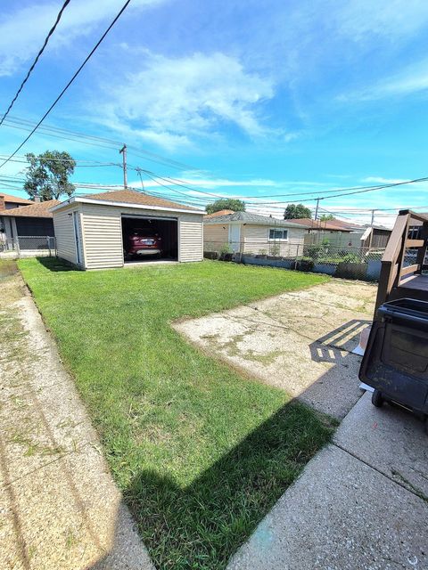 Tiny photo for 7723 LeClaire Avenue, Burbank, IL 60459 (MLS # 12688131)