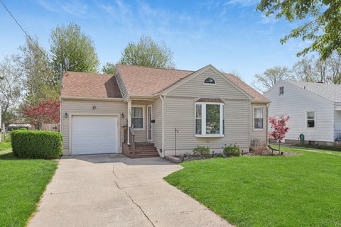 Tiny photo for 167 HIGHLAND Avenue, Galesburg, IL 61401 (MLS # 12736076)