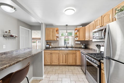 Tiny photo for 167 HIGHLAND Avenue, Galesburg, IL 61401 (MLS # 12736076)