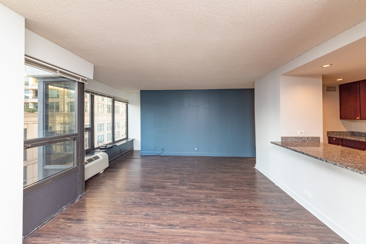 30 E Huron Street 904