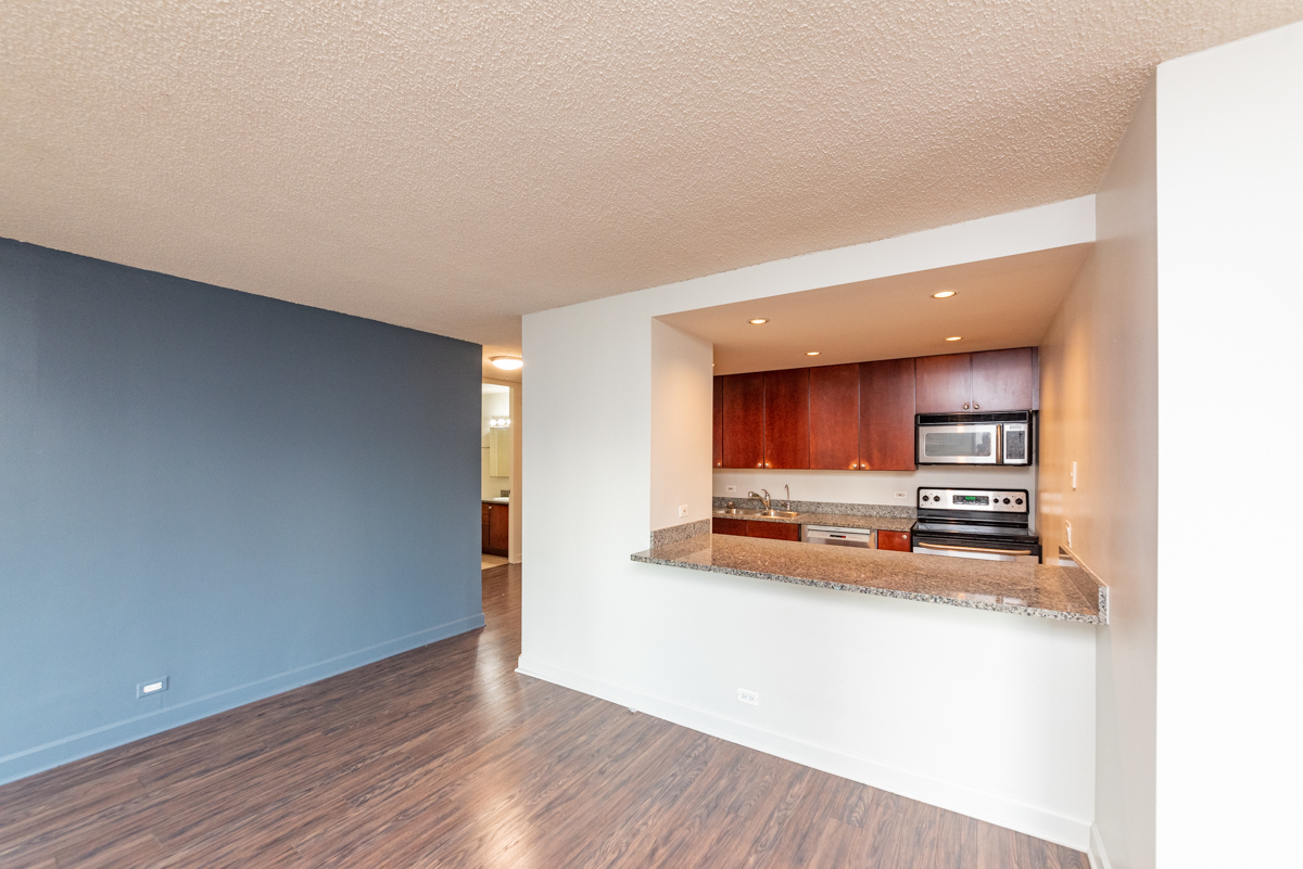 30 E Huron Street 904