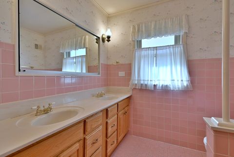 Tiny photo for 2511 Rhodes Avenue, River Grove, IL 60171 (MLS # 12488281)