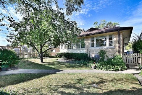 Tiny photo for 2511 Rhodes Avenue, River Grove, IL 60171 (MLS # 12488281)