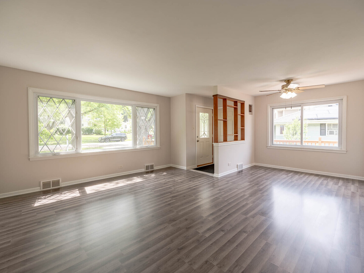 566 Glendale Avenue