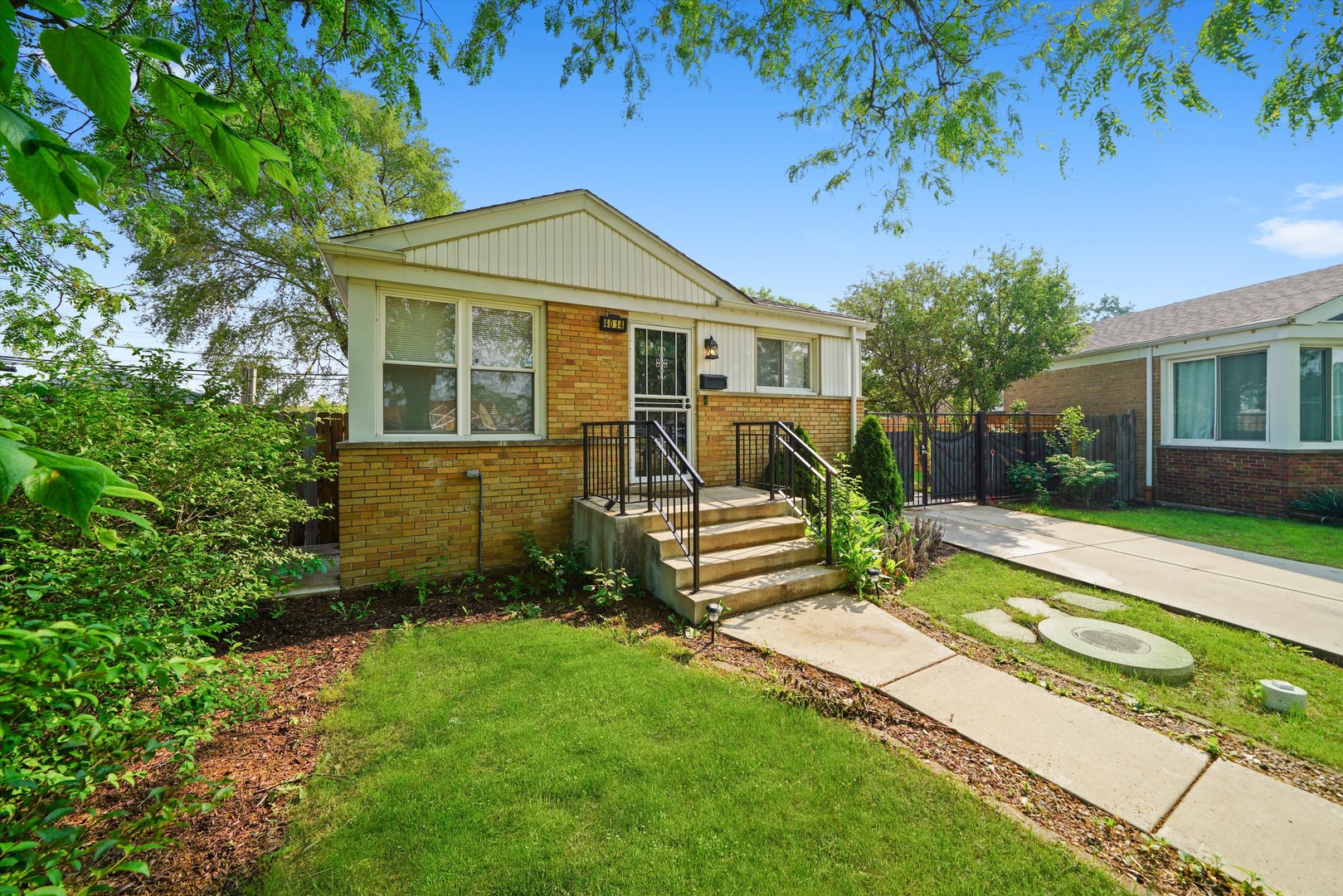 4014 W 77th Place