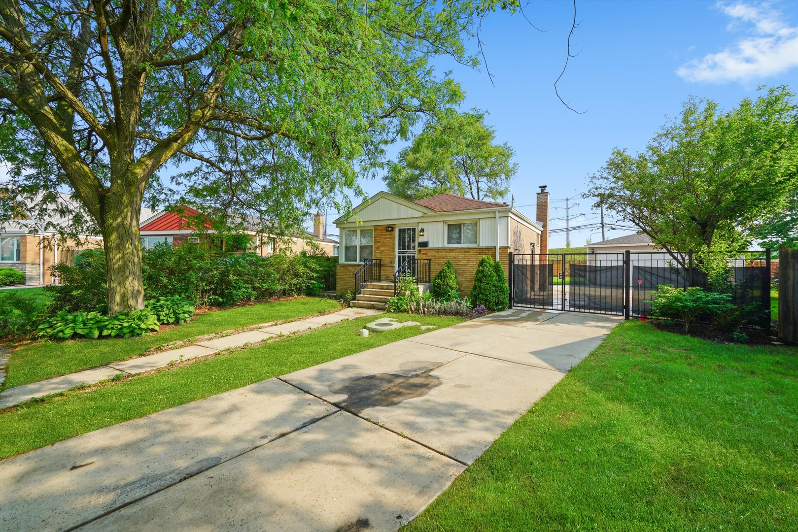 4014 W 77th Place